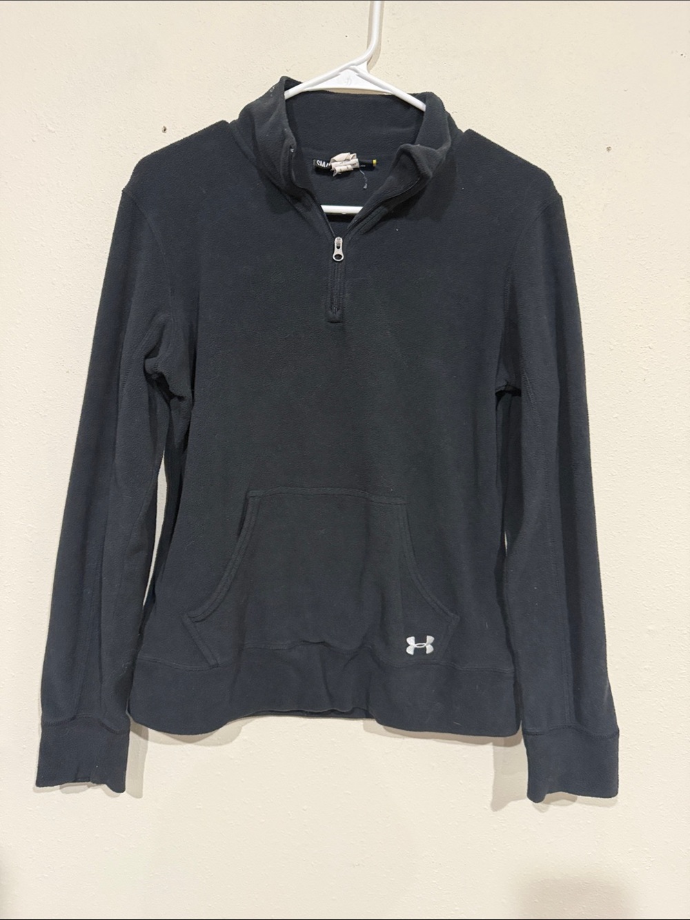 Small under Armour fleece quarter zip